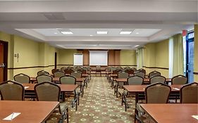 Hyatt Place Fort Lauderdale Cruise Port & Convention Center - Newly Renovated